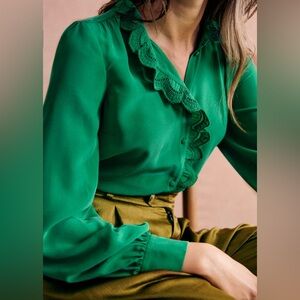 NEW w/TAGS! Sezane Chloe Silk Blouse Vert Flash Green V-Neck Collar 34 / 2 NWT!